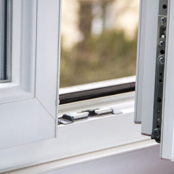 Secure anti-theft burglars-proof window locking mechanism – st